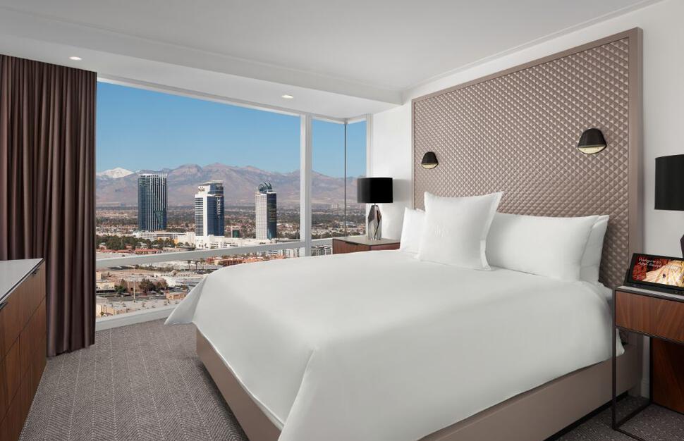 Corner Suite