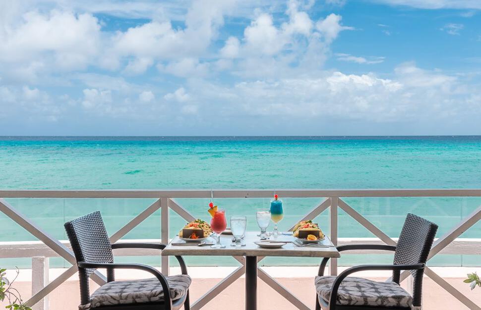 The Reef Bar & Grill