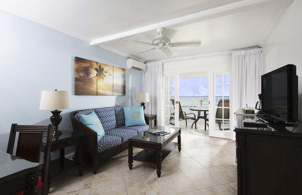1-Bedroom Oceanfront Suite
