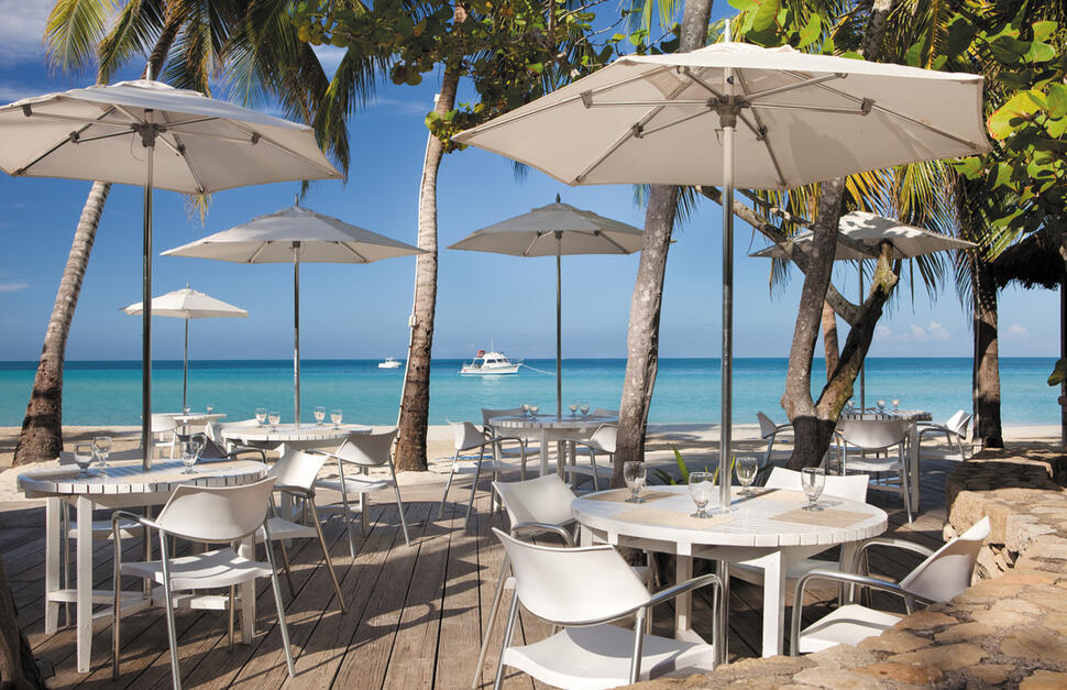 Seagrapes Café