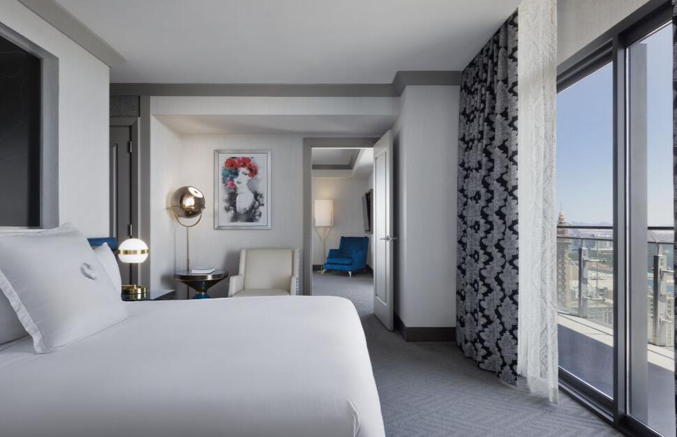 Wraparound Terrace Suite