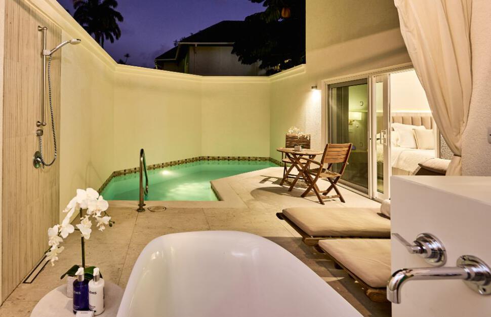 Pool Suite