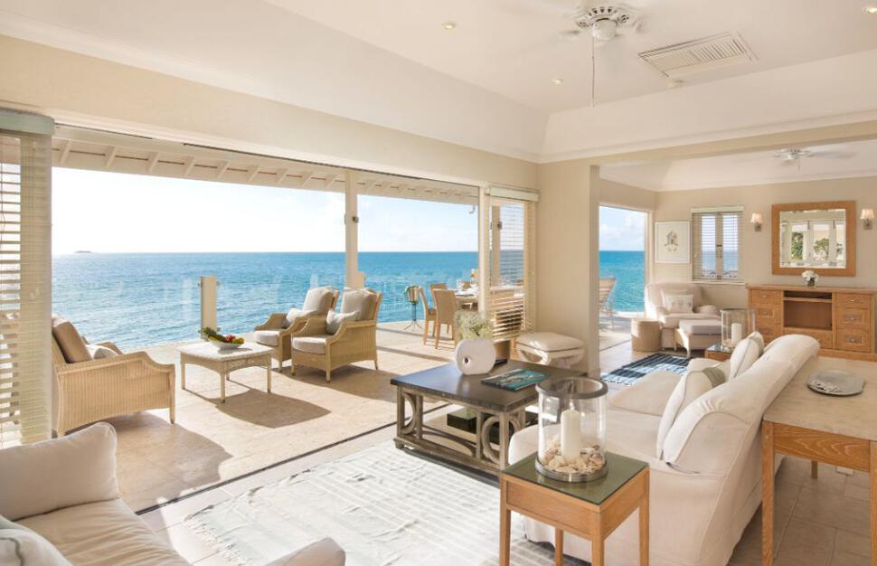 Rock Cottage lounge