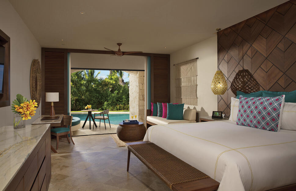 Preferred Club Junior Suite Swim Out