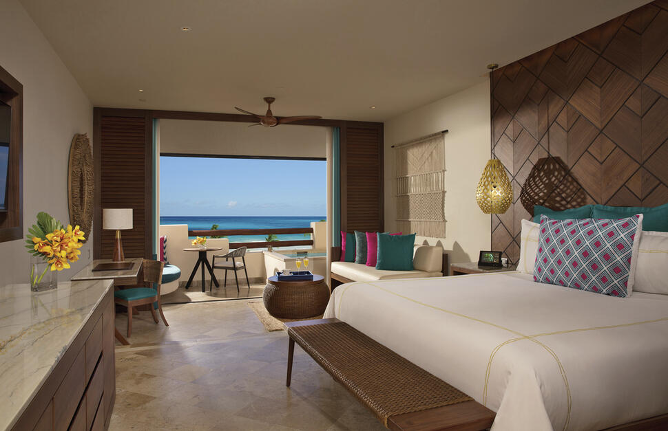 Preferred Club Junior Suite Ocean Front