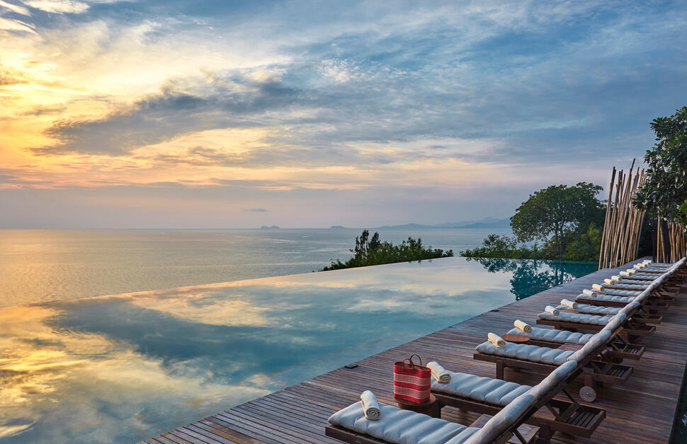 Infinity pool
