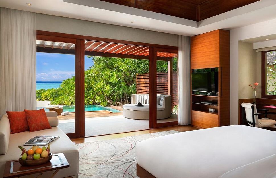 Family Beach Pool Villa