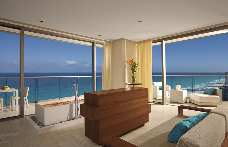 Honeymoon Suite Ocean Front