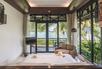 Deluxe Beachfront Villa