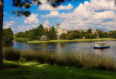 Disney's Saratoga Springs Resort & Spa