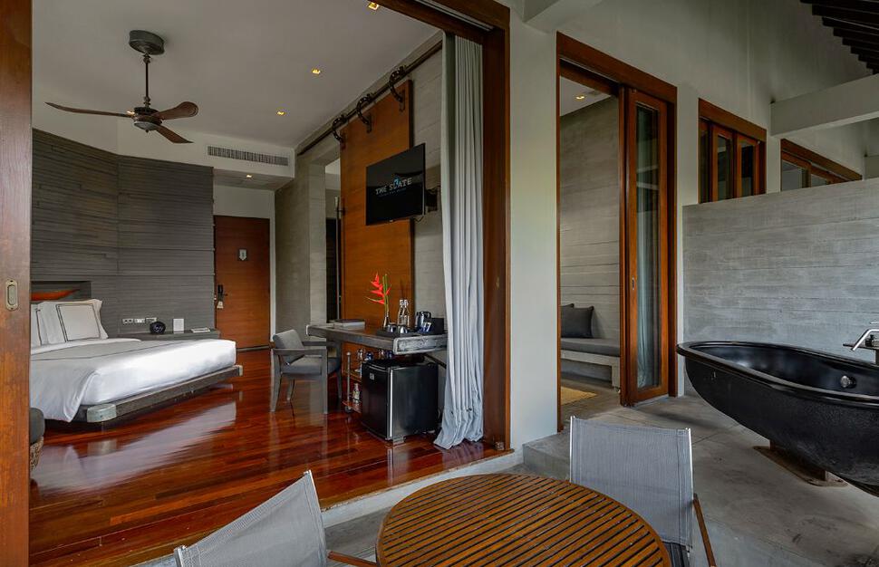 Pearl Suite