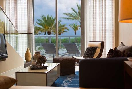 Bi-Level Loft King with Balcony