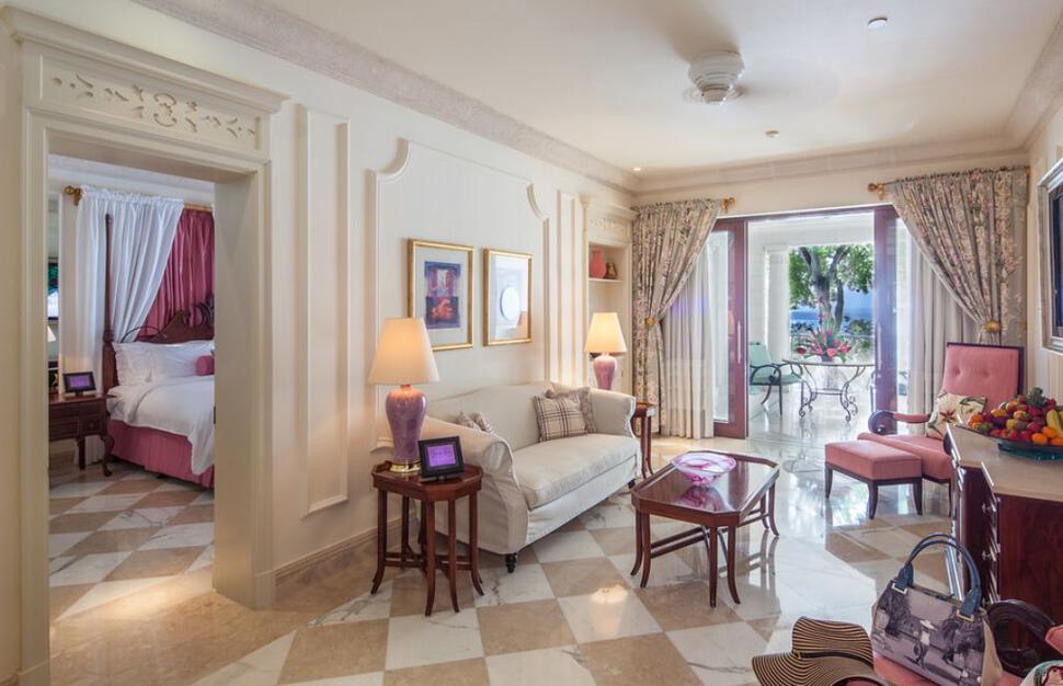 Dolphin Suite