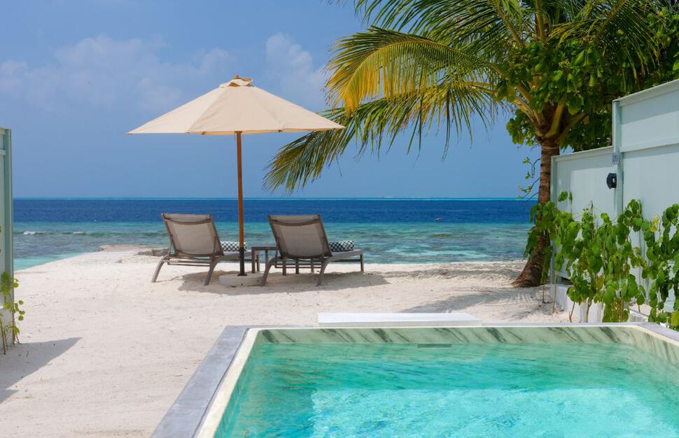 Deluxe Beach Villa with Pool