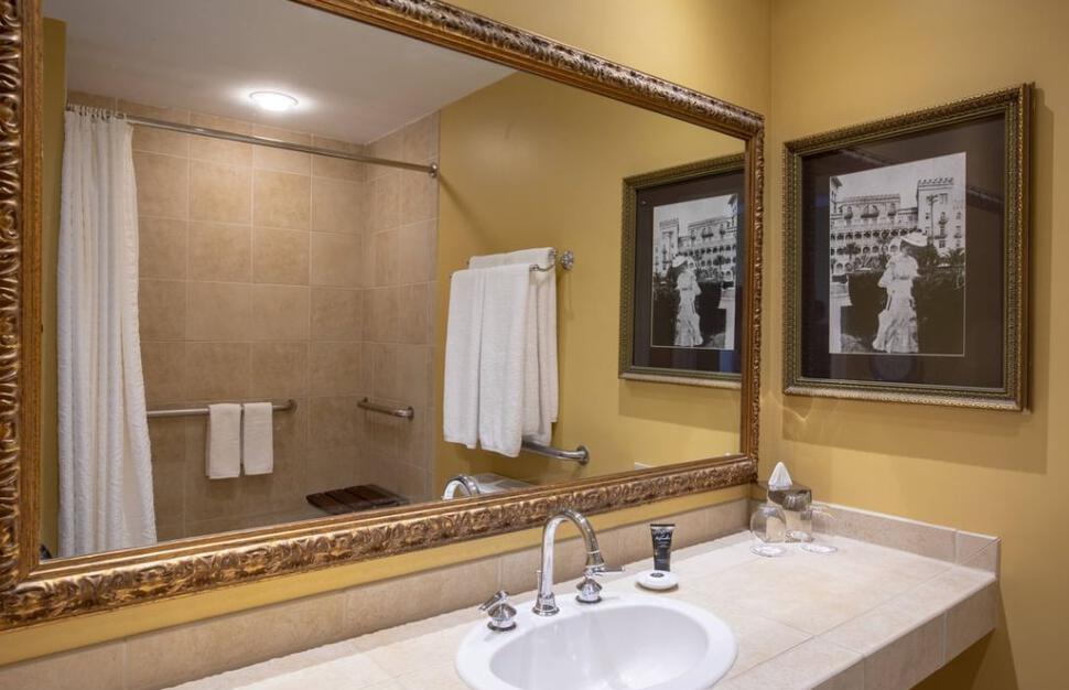 Standard Bathroom