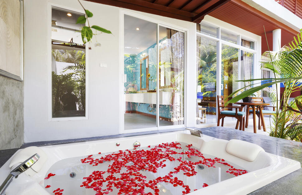 Jacuzzi Villa