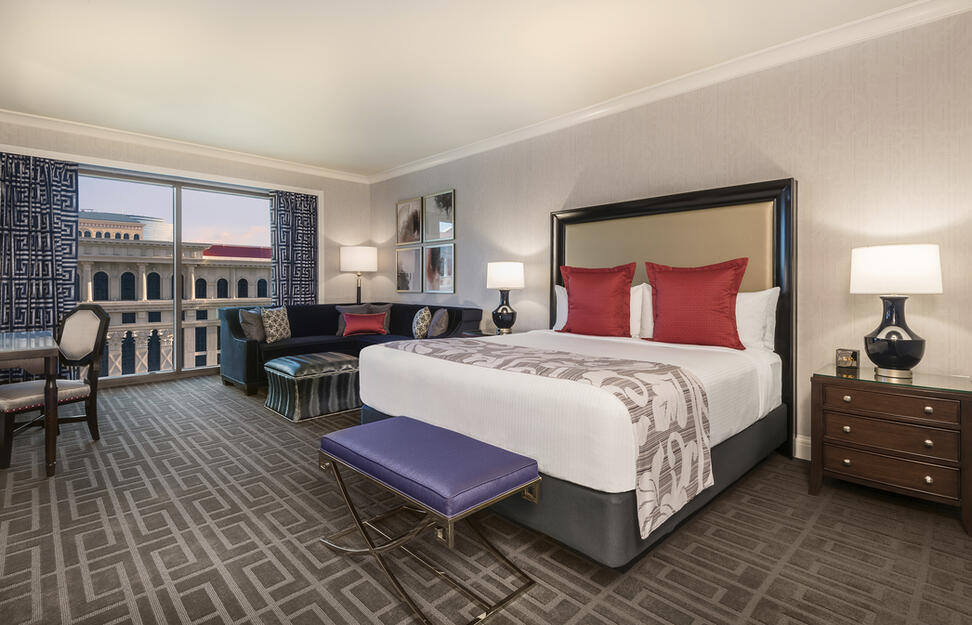 Palace Tower Premium King