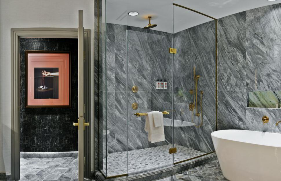 Newly Remodeled Grand King Suite