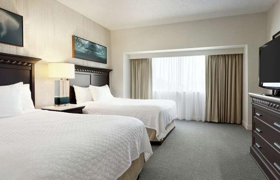 2-room Suite with 2 Doubles