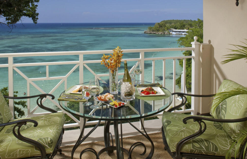 Royal Oceanfront One Bedroom Butler Suite