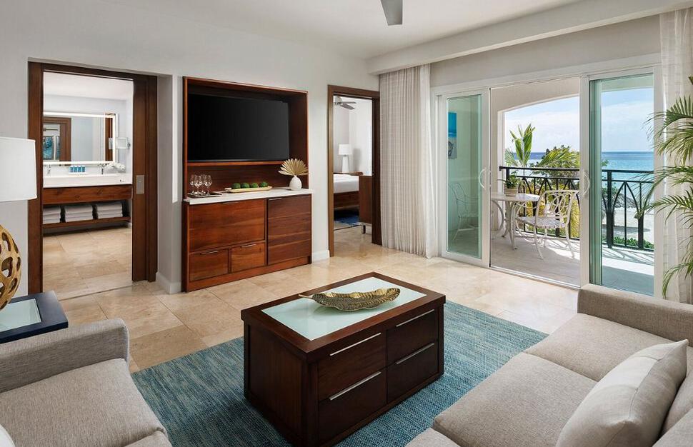 Silver Sun Beachfront One Bedroom Walkout Butler Suite