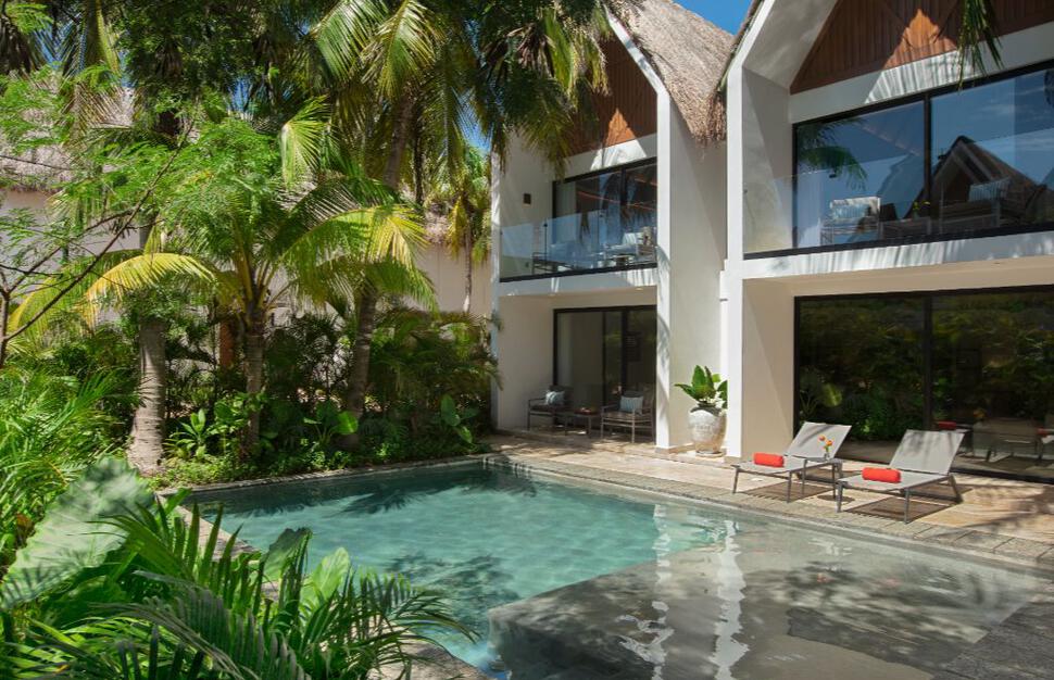 Club Two-Story Villa