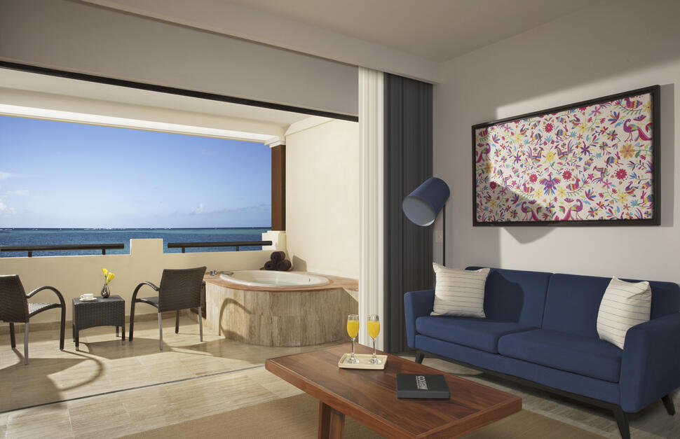 Preferred Club Junior Suite Ocean Front