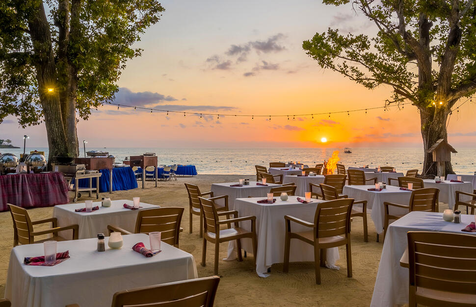 Palm Breeze Beach Bar & Grill