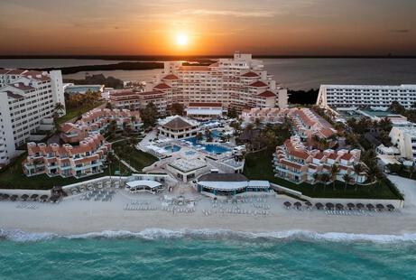 Wyndham Grand Cancun All Inclusive Resort and Villas