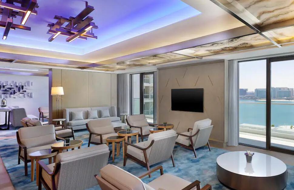 Executive Lounge