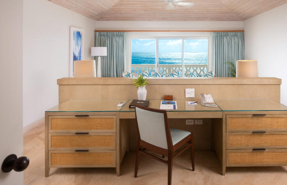 Bluff Room