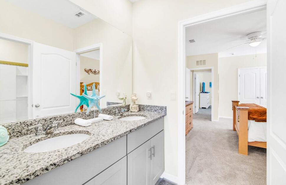 Example En Suite Bathroom