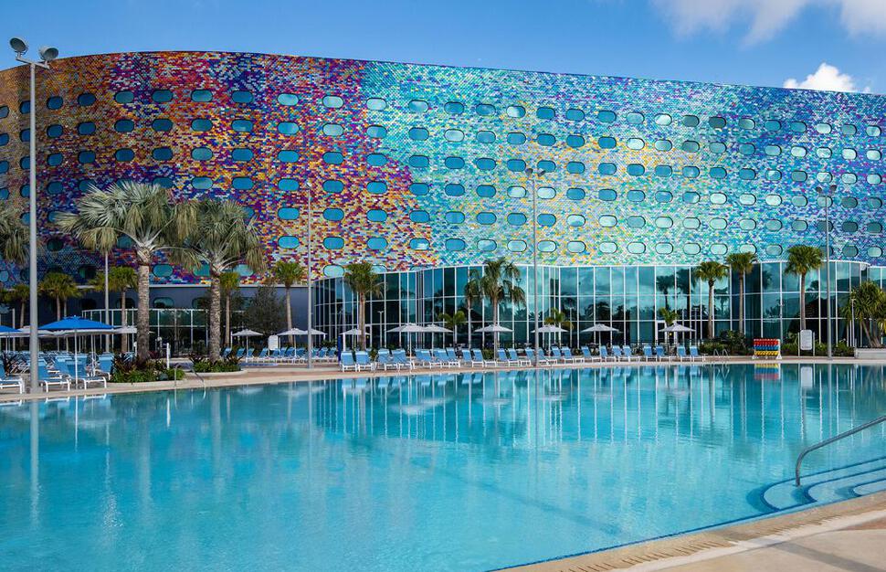 Hotel pool