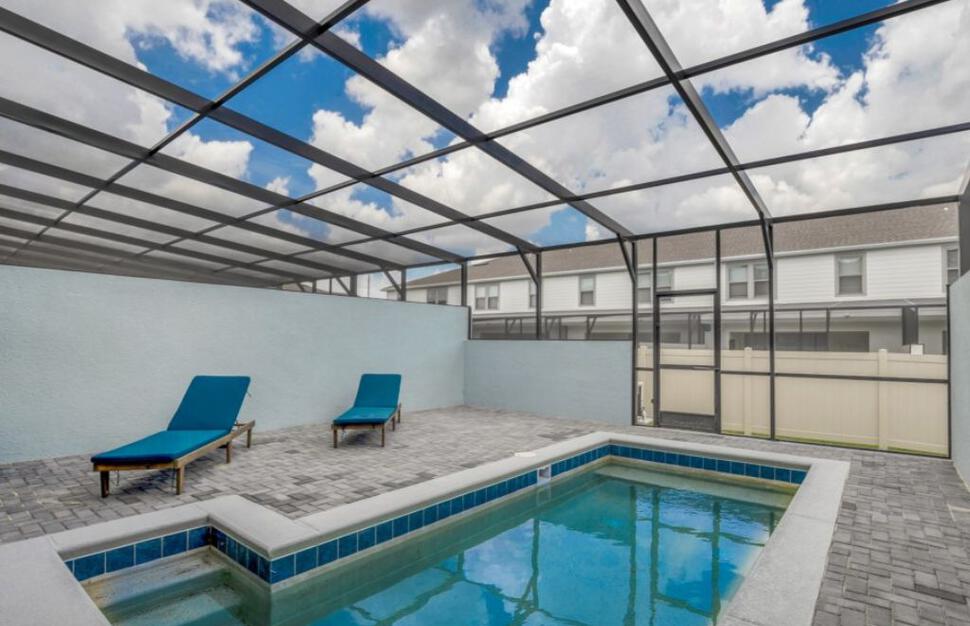 Example Townhouse Plunge Pool