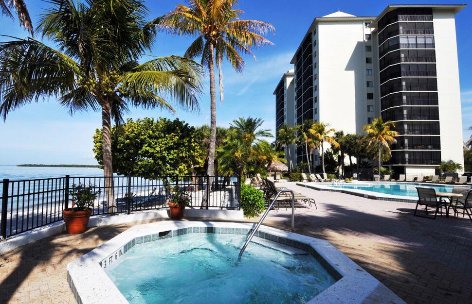 Harbour Tower Whirlpool