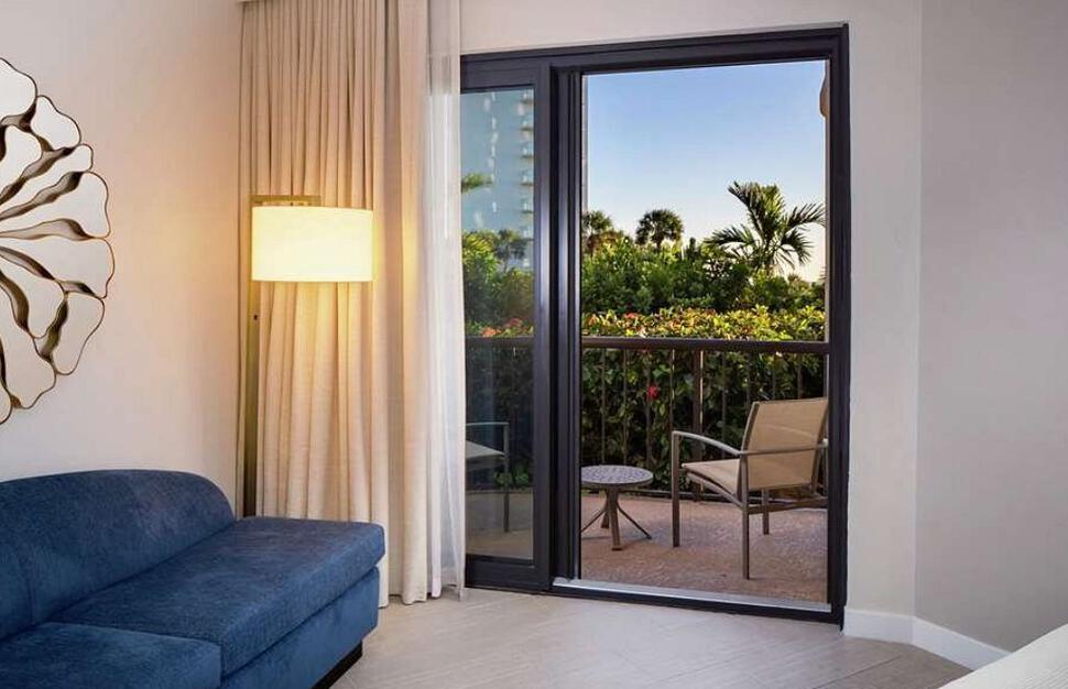 1 King Partial Ocean View