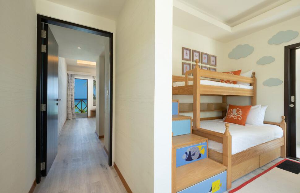 Ocean View Family Room - kids area