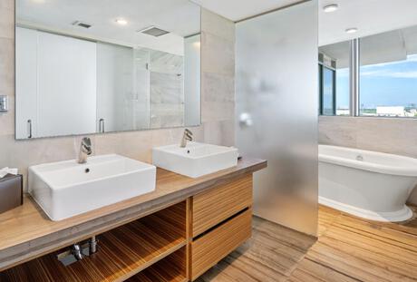 Double Deluxe Balcony Bay View