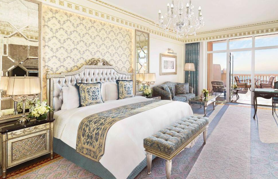 Raffles Club Ocean Room