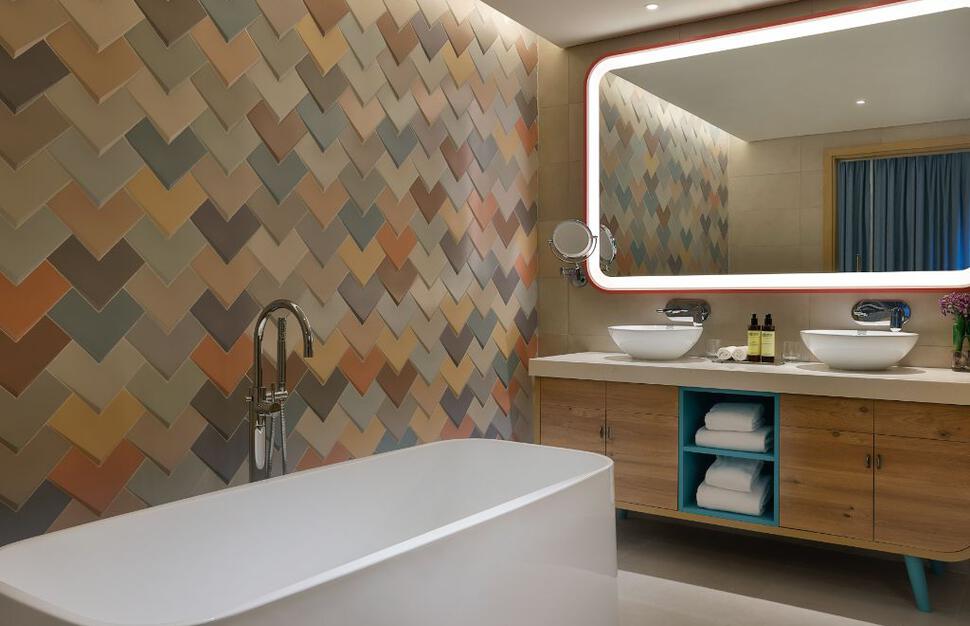 One Bedroom Sea View Suite