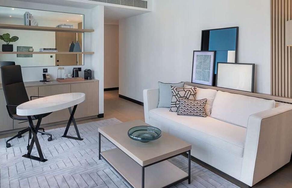 Deluxe Marina View Suite