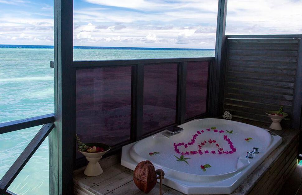 Honeymoon Suite