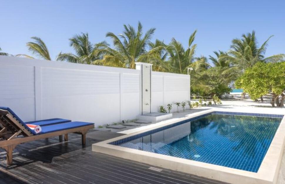 Sunset Deluxe Beach Pool Villa