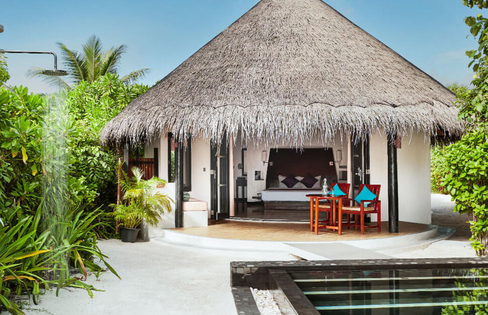 Deluxe Beach Villa with Pool