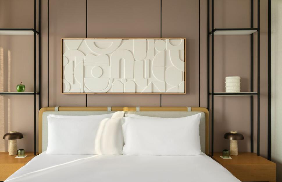 Midnight Dawn Suite