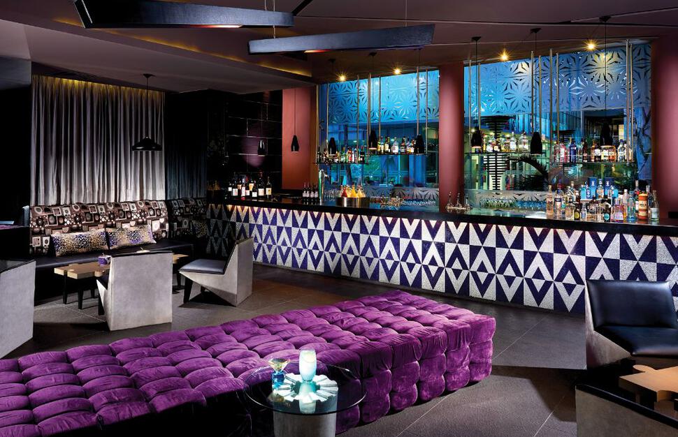 Gin Bar