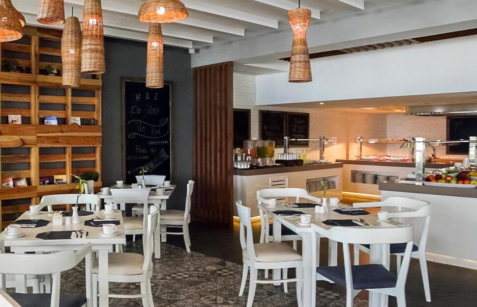 Azul Restaurant