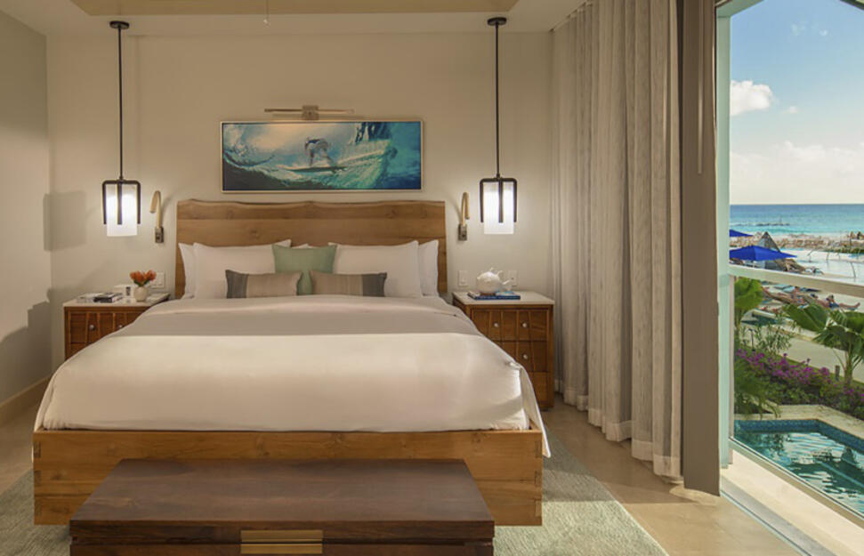 Millionaire Butler Oceanview One-Bedroom Suite with Balcony Tranquility Soaking Tub