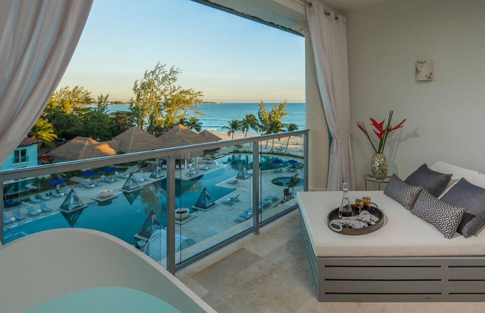 Royal Seaside Crystal Lagoon Penthouse One Bedroom Oceanview Butler Suite w/ Balcony Tranquility Soaking Tub