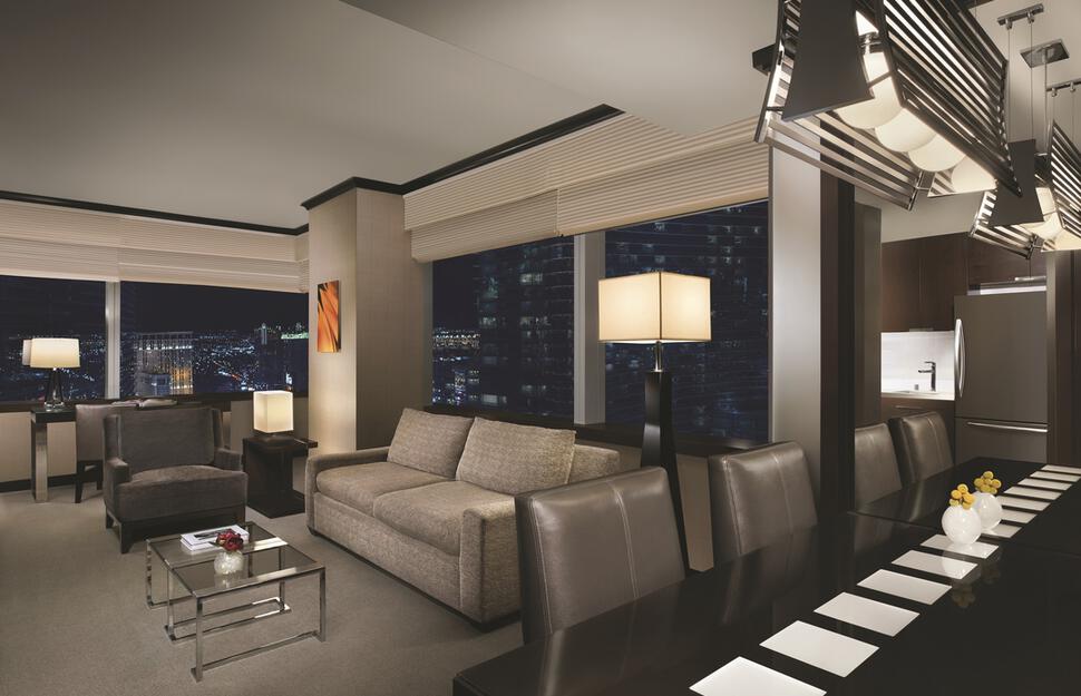 Executive Corner Suite